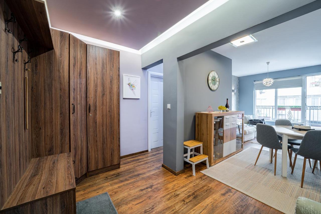 Colibri Central Apartment Varna Exterior photo